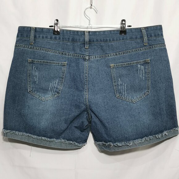 Distressed Medium Wash Denim Shorts Size 1X NWOT #106 - Picture 3 of 5